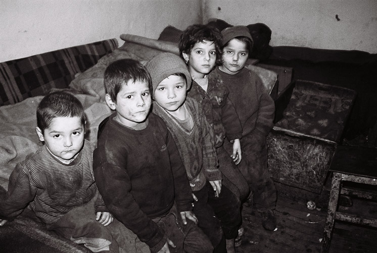 1998 Roemenië, arm gezin in Bosanci